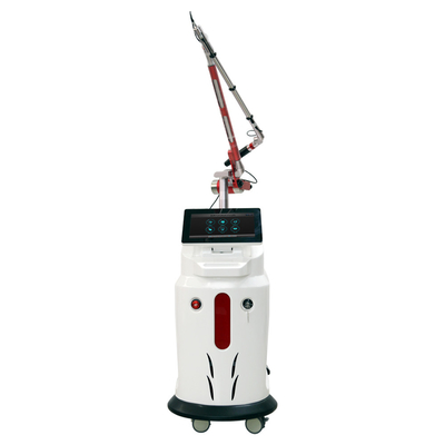เครื่องเลเซอร์ Picosecond 3500W ความกว้างของกระแทก 500ps-900ps สําหรับการขาวผิว