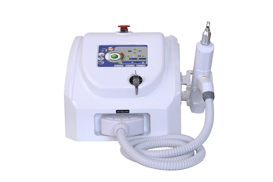 3 ใน 1 Q Switch ND Yag Laser Machine การกําจัดรอยสัก บริการ OEM ODM
